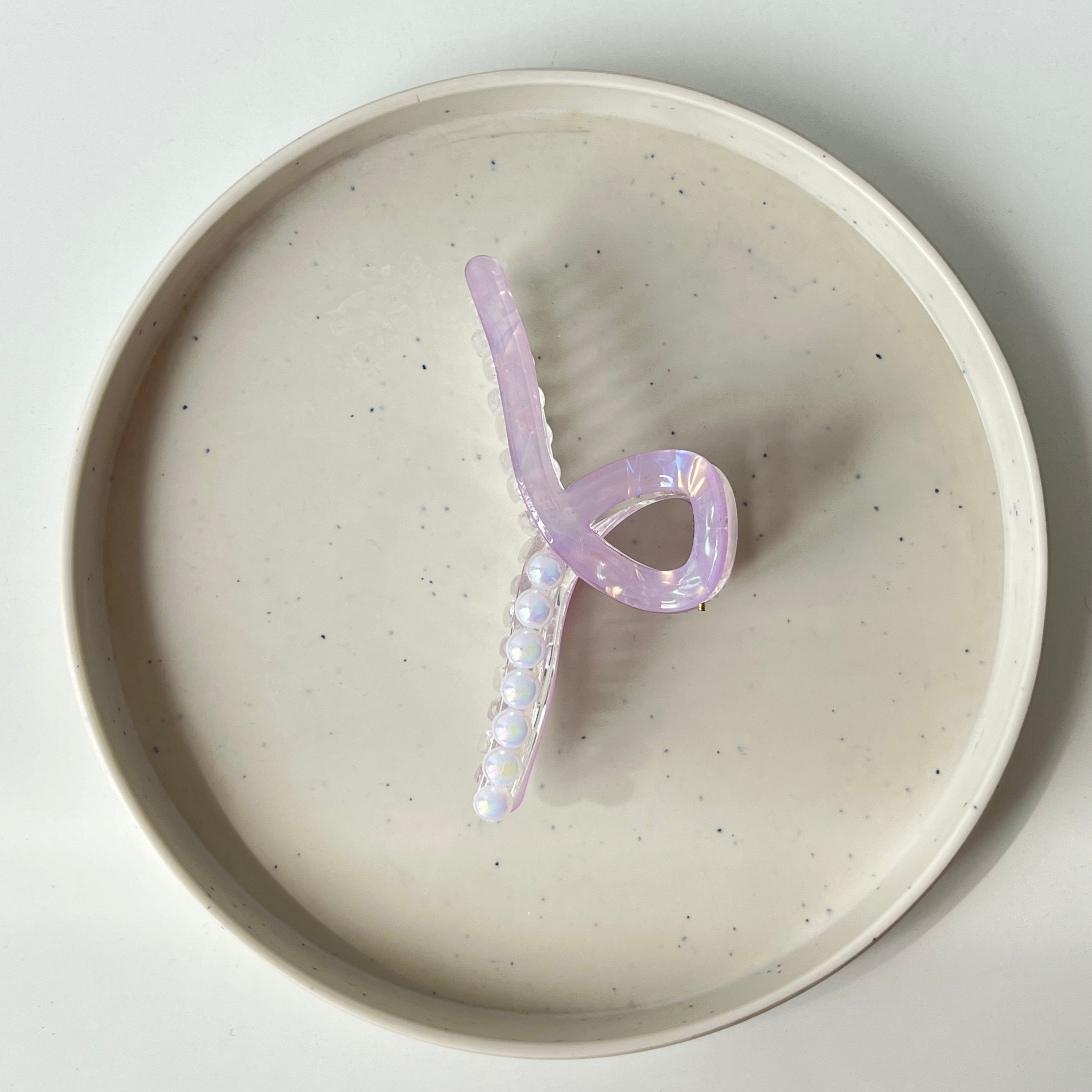 Lustre Pearl Bow – Large Hair Claw